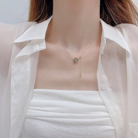 NEW 14K Gold Plated Diamond Camelia Necklace - Picture 2 of 8